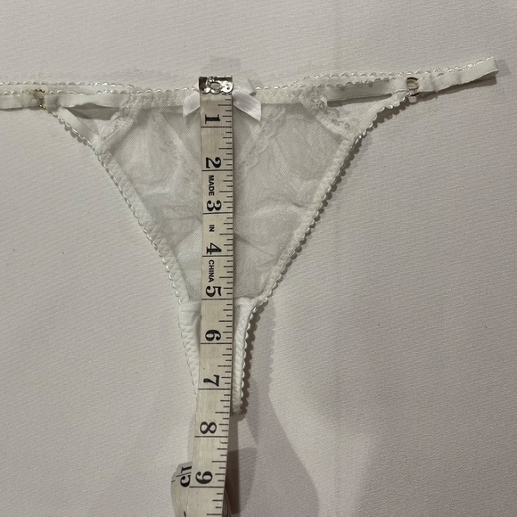 Agent Provocateur White Lace Bra - Picture 10 of 14